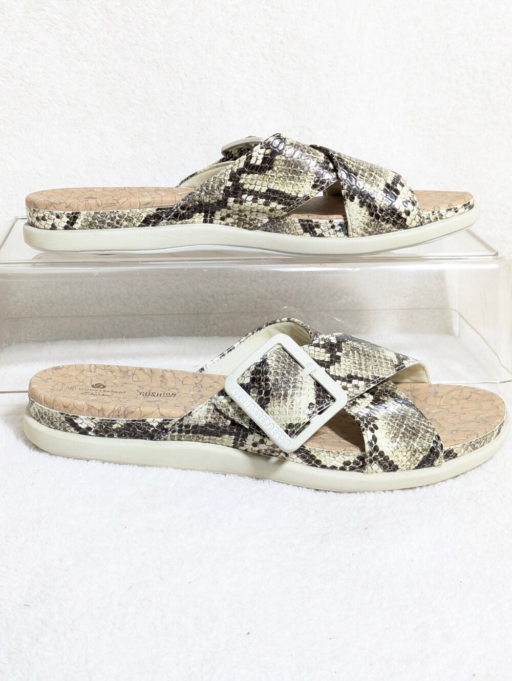 Clarks Cloud Steppers June Shell Slide Sandals Snakeskin Pattern Summer Casual 8 - Picture 2 of 7